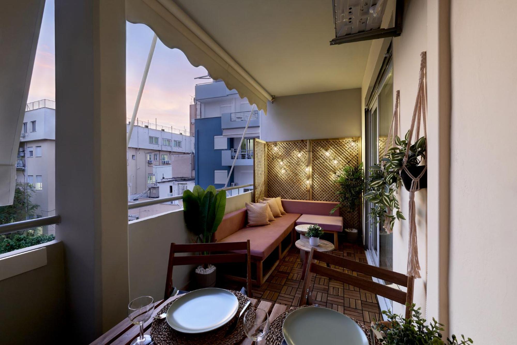 Athens Premium Suites - Sunny 2 Bedroom Suite With Parking Экстерьер фото